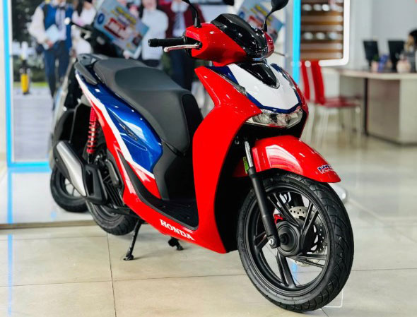 Tin xe trưa 14/10: Honda SH phi&ecirc;n bản mới nhập &Yacute; về Việt Nam với gi&aacute; hấp dẫn, thiết kế đẹp chưa từng c&oacute;