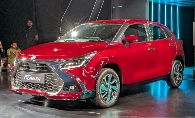 Toyota ra mắt mẫu &ocirc; t&ocirc; 5 chỗ &lsquo;quốc d&acirc;n&rsquo; mới đẹp m&ecirc; ly, gi&aacute; 210 triệu đồng rẻ hơn hẳn Hyundai Grand i10 v&agrave; Kia Morning ảnh 1
