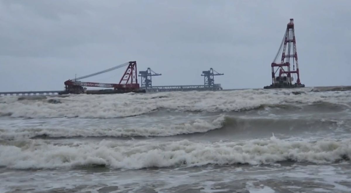 Tin b&atilde;o mới nhất: Biển Đ&ocirc;ng c&oacute; gi&oacute; giật cấp 8, chuy&ecirc;n gia nhận định bất ngờ về b&atilde;o cuối th&aacute;ng 10