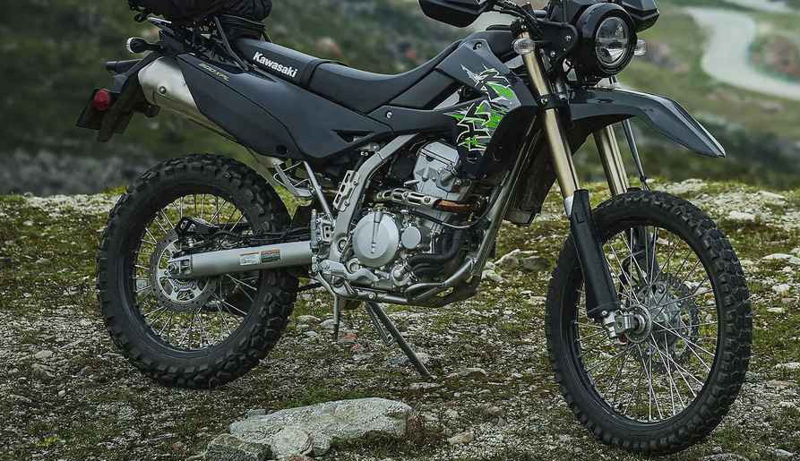 Tin xe trưa 16/10: Ra mắt &lsquo;vua c&ocirc;n tay&rsquo; mới ph&acirc;n kh&uacute;c xịn hơn Honda Winner R v&agrave; Yamaha Exciter, c&oacute; ABS 2 k&ecirc;nh, gi&aacute; mềm