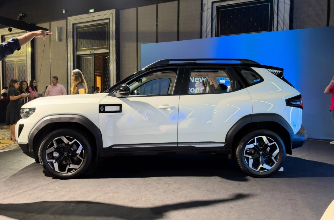 Mẫu SUV hybrid 5 chỗ mới đẹp long lanh ch&iacute;nh thức ra mắt: Nhỏ gọn hơn Mazda CX-5 v&agrave; Honda CR-V, gi&aacute; từ 463 triệu đồng ảnh 3