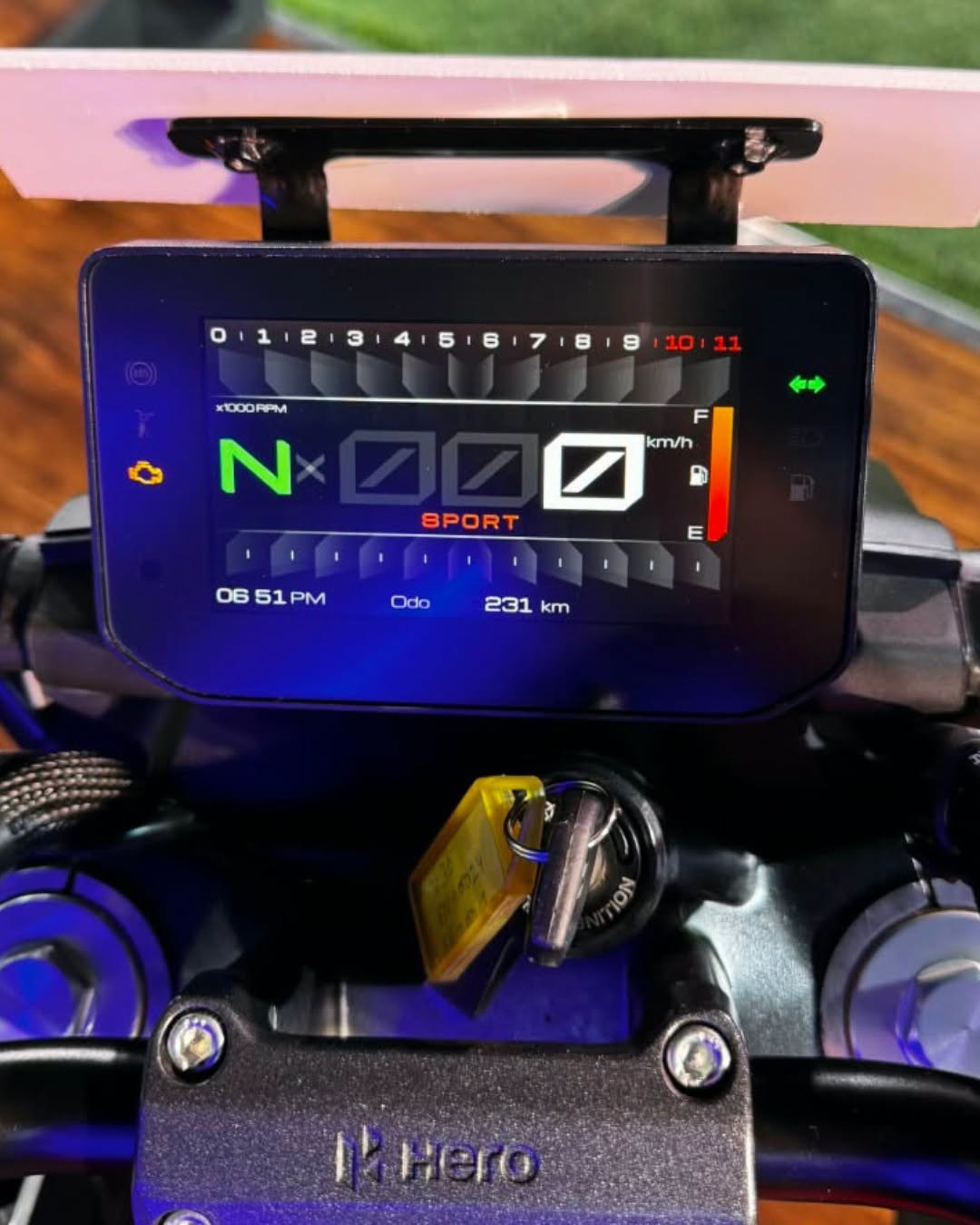 &lsquo;Vua c&ocirc;n tay&rsquo; 163cc mới ra mắt gi&aacute; 34,6 triệu đồng rẻ hơn Yamaha Exciter, c&oacute; phanh ABS 2 k&ecirc;nh vượt trội Honda Winner R ảnh 6