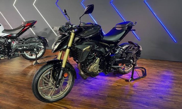 Ch&iacute;nh thức ra mắt &lsquo;vua c&ocirc;n tay&rsquo; 250cc mới: Mạnh hơn Yamaha Exciter v&agrave; Honda Winner R, c&oacute; ABS 2 k&ecirc;nh, gi&aacute; 54 triệu đồng ảnh 2