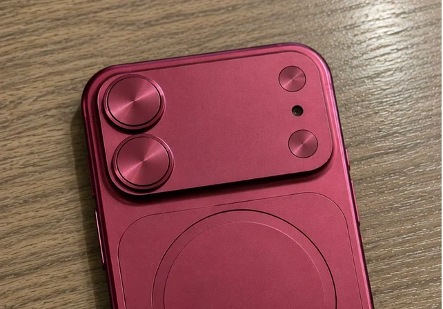 iPhone 18 c&oacute; thể c&oacute; cụm camera k&eacute;o d&agrave;i v&agrave; m&agrave;u đỏ rượu vang gần giống iPhone 18 Pro