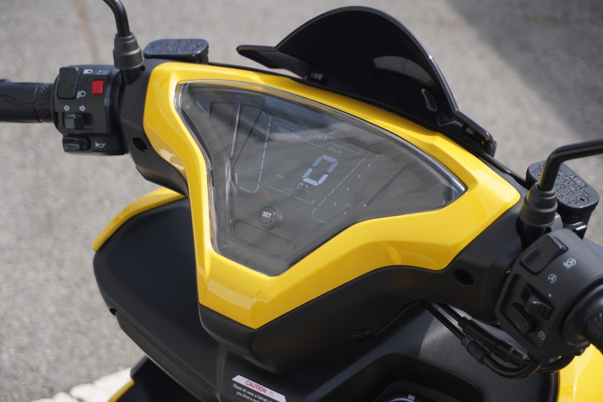 Qu&ecirc;n Air Blade đi, &lsquo;vua xe ga&rsquo; 183cc mới ra mắt gi&aacute; 48 triệu đồng: Đẹp hơn Honda Vario, c&oacute; ABS 2 k&ecirc;nh v&agrave; TCS như SH ảnh 4