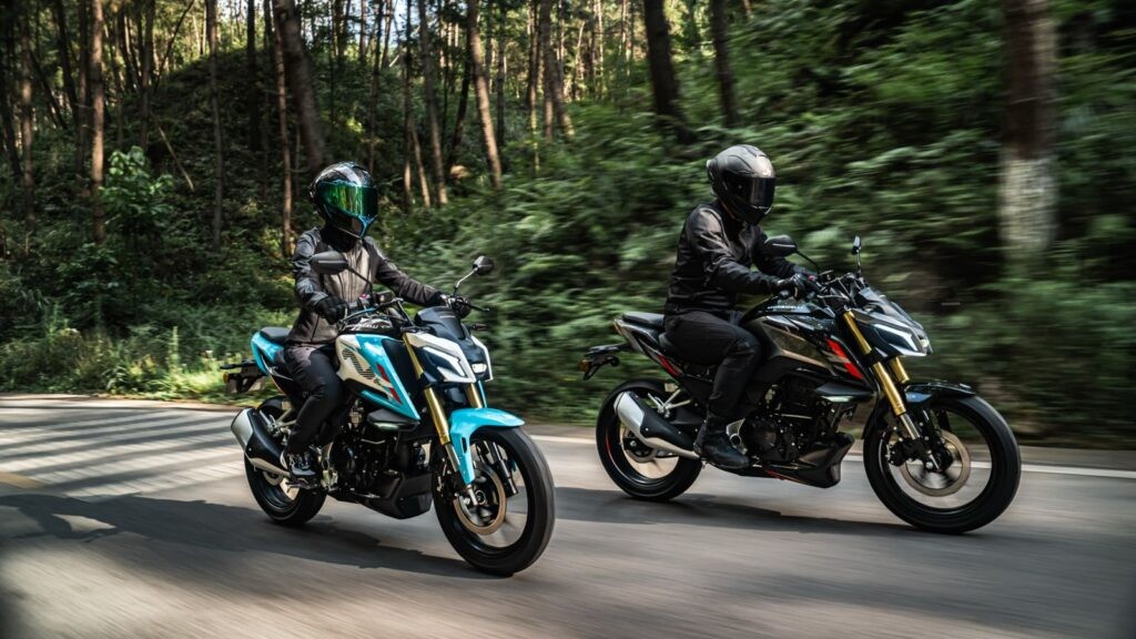 &lsquo;Vua c&ocirc;n tay&rsquo; mới ph&acirc;n kh&uacute;c tr&ecirc;n Yamaha Exciter v&agrave; Honda Winner R ra mắt: Thương hiệu &Yacute;, động cơ 250cc, gi&aacute; cực mềm ảnh 2