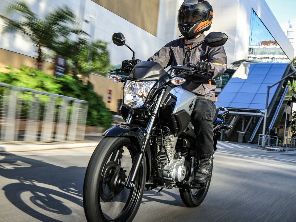 Honda ch&iacute;nh thức tr&igrave;nh l&agrave;ng &lsquo;vua c&ocirc;n tay&rsquo; 160cc mới phong c&aacute;ch kh&aacute;c Winner R v&agrave; Yamaha Exciter, gi&aacute; rẻ nhất ph&acirc;n kh&uacute;c ảnh 3