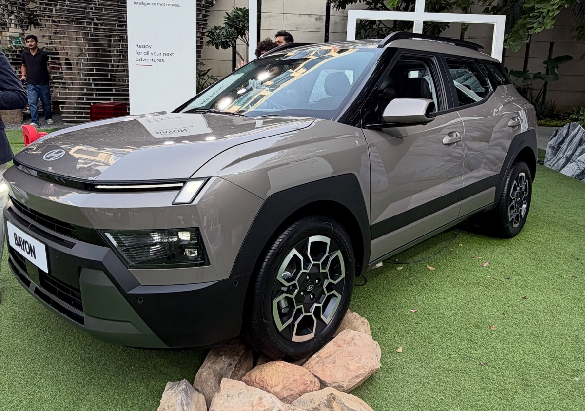 Hyundai ra mắt mẫu SUV 5 chỗ mới gi&aacute; si&ecirc;u rẻ 271 triệu đồng: Đưa Kia Morning v&agrave; Grand i10 v&agrave; thế kh&oacute;