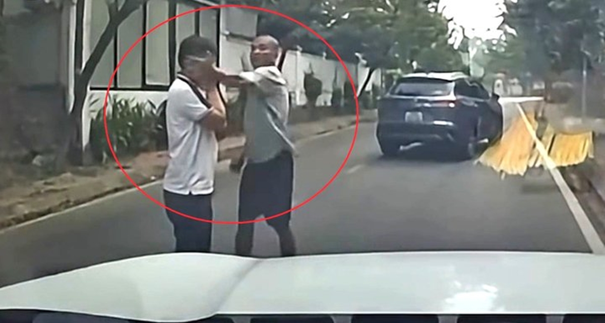 Camera vụ người đ&agrave;n &ocirc;ng chặn xe, t&aacute;c động t&agrave;i xế ở Ph&uacute; Thọ, cập nhật t&igrave;nh trạng của nạn nh&acirc;n