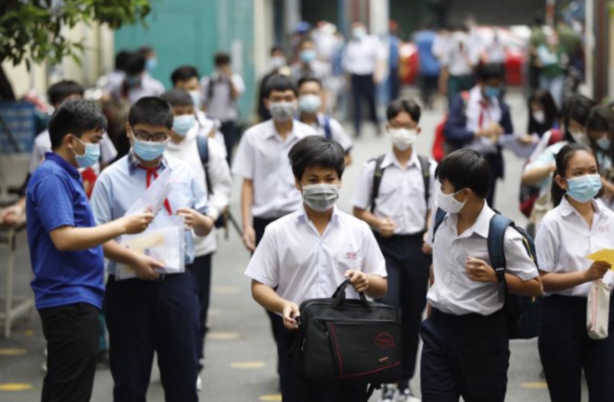 Tin mới nhất về thi v&agrave;o lớp 10 năm 2027: Đề xuất chỉ thi 2 m&ocirc;n, h&agrave;ng triệu học sinh ch&uacute; &yacute;