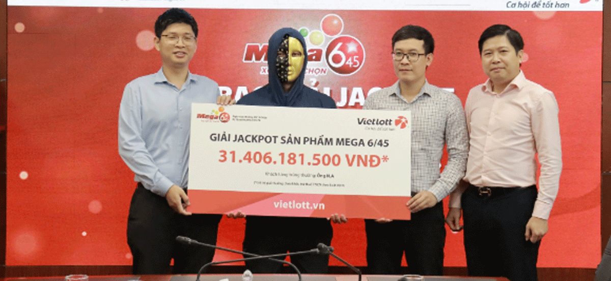 Ki&ecirc;n tr&igrave; một bộ số qua nhiều kỳ quay, người đ&agrave;n &ocirc;ng ở Hải Ph&ograve;ng tr&uacute;ng Vietlott hơn 31,4 tỷ đồng
