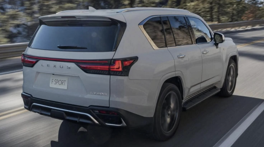 Điểm tin &ocirc; t&ocirc; 30/10: Lexus LX F Sport tr&igrave;nh l&agrave;ng, &lsquo;đối trọng&rsquo; của Toyota Camry v&agrave; Kia K5 lộ diện