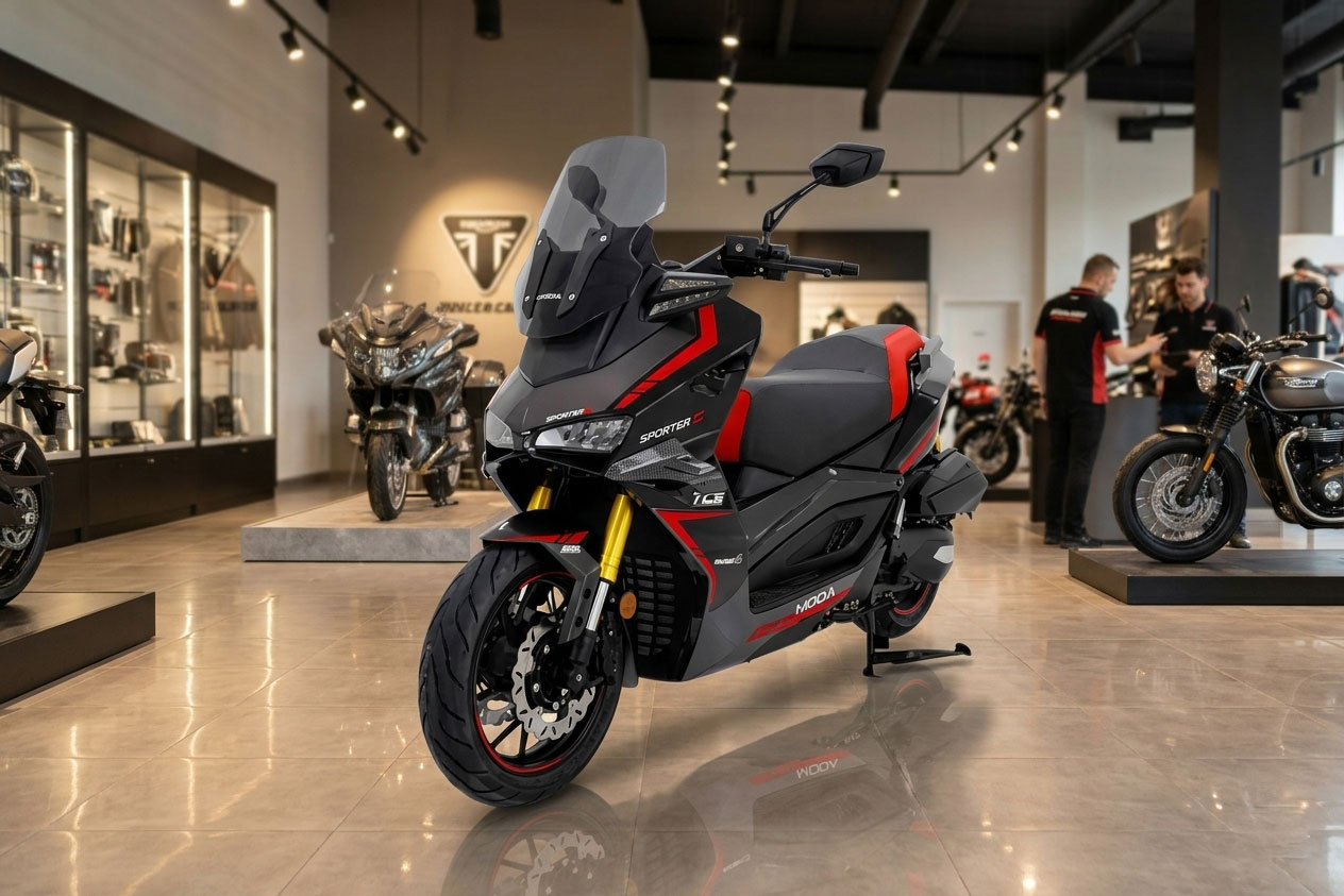 &lsquo;Vua xe ga&rsquo; 244cc mới tr&igrave;nh l&agrave;ng với gi&aacute; cực rẻ, sở hữu trang bị xịn s&ograve; m&agrave; Honda SH cũng chưa từng c&oacute;