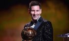 Vừa giành Quả bóng vàng 2021, Messi đề nghị trao danh hiệu cho đối thủ