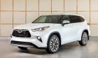'Đàn anh' Toyota Fortuner 2023 ra mắt: Ngoại hình sang hết nấc, công nghệ ‘đánh bay’ mọi đối thủ