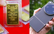 
                                 Giá vàng hôm nay tối 23/7 giảm 2 ngày liên tiếp, SJC tụt dốc không phanh, giá OPPO Find X9 Ultra ra sao? 
                            