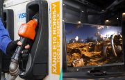 
                                 Bảng giá xăng dầu chiều 22/8 bao nhiêu tiền một lít? Dàn màn hình gaming best seller giá rẻ cực hời 
                            