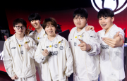 
                                 Invictus Gaming trở lại CKTG 2026 sau khi đánh bại JD Gaming, giành suất cuối cùng của khu vực LPL 
                            