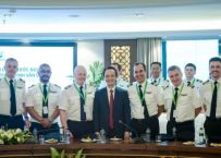 Đại gia Trịnh Văn Quyết 'khoe khéo' 300 phi công của Bammboo Airways