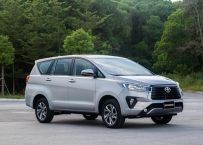 Tin xe hot 6/12: Giá lăn bánh Toyota Innova giảm mạnh: Doạ Mitsubishi Xpander, Suzuki XL7 ‘tái mặt’