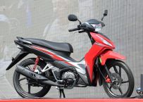 Ảnh thực tế Honda Wave RSX FI 2024 vừa ra mắt giá 22 triệu đồng: Thiết kế thể thao ‘ăn đứt’ Yamaha Sirius