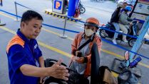 Giá xăng dầu tối 11/10: Dầu diesel đã về mức rẻ, RON 92 và E10 RON 95 chênh với đáy bao nhiêu? Giá đầy bình ô tô Honda