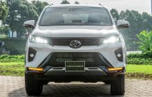 Toyota Fortuner 2022 chính thức ra mắt khách Việt: Thêm trang bị, đe dọa 'soán ngôi' Hyundai SantaFe