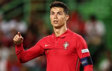 Lọt top tệ nhất vòng bảng World Cup 2022, Ronaldo bị CĐV Bồ Đào Nha quay lưng trước ngày đấu Thụy Sĩ