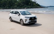 Giá lăn bánh Toyota Veloz Cross tháng 3/2023: Ưu đãi tưng bừng, quyết quật ngã Mitsubishi Xpander