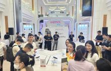 Viettel Store “chơi lớn”: Trả hàng iPhone 15 trong đêm, mở bán tại Royal City trong 3 ngày
