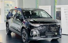 ‘Kẻ gõ đầu’ Toyota Innova Cross giảm giá mạnh tại đại lý: Hút khách nhờ giá rẻ áp đảo Kia Carnival