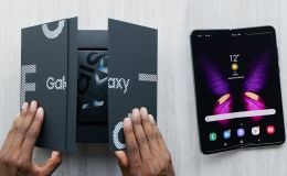 Nhiều đối tác Samsung không đủ kiên nhẫn để chờ Galaxy Fold, chủ động huỷ đơn đặt hàng, tặng quà cho người dùng!