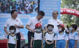 Sự kiện đi bộ vận động toàn dân đội mũ bảo hiểm cho trẻ em năm học 2020 – 2021