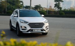 'Vua phân khúc' Hyundai Tucson ồ ạt giảm giá 'khủng', rẻ hơn Honda CR-V 240 triệu đồng