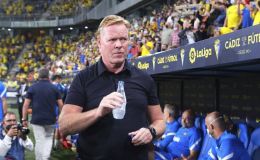 Barca chốt thời điểm xem xét tương lai HLV Koeman