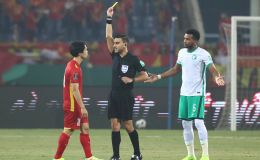 Tố trọng tài thiên vị ĐT Việt Nam, đại diện Tây Á muốn gửi khiếu nại lên AFC