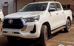 Đối thủ Ford Ranger bất ngờ về đại lý với giá 764 triệu đồng, thiết kế và trang bị hứa hẹn gây sốt