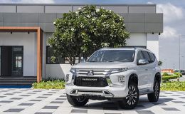 Giá lăn bánh Mitsubishi Pajero Sport tháng 3/2022 khiến Hyundai Santa Fe, Toyota Fortuner điêu đứng