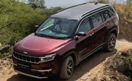 ‘Kẻ huỷ diệt’ Hyundai Santa Fe bắt đầu nhận cọc, giá bán hấp dẫn 'ăn đứt' Toyota Fortuner