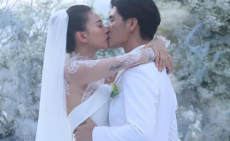 Clip quay trọn cảnh Ngô Thanh Vân - Huy Trần trao nhau nụ hôn ngọt ngào trong đám cưới thế kỷ