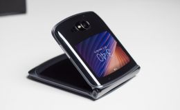 Đại diện Lenovo tiết lộ thiết kế chính thức của Motorola Razr 2022, giá rẻ hơn Galaxy Z Fold 3