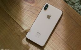 Giá iPhone XS tháng 8/2022 chạm đáy mới chỉ hơn 7 triệu, Samsung Galaxy A52s 5G ‘gánh còng lưng’