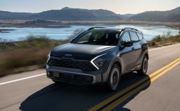 Kia Sportage 2022 bản siêu tiết kiệm xăng ra mắt với giá hời