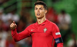 Lọt top tệ nhất vòng bảng World Cup 2022, Ronaldo bị CĐV Bồ Đào Nha quay lưng trước ngày đấu Thụy Sĩ