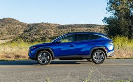 Giá xe Hyundai Tucson lăn bánh tháng 2/2023: Món hời cho khách Việt, đe nẹt Honda CR-V và Mazda CX-5