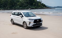 Giá lăn bánh Toyota Veloz Cross tháng 3/2023: Ưu đãi tưng bừng, quyết quật ngã Mitsubishi Xpander