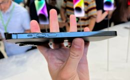 iPhone 15 sẽ chỉ còn eSIM, dân tình vội đổ xô đi mua iPhone 14 gấp