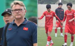 HLV Philippe Troussier đón tin vui, tiền vệ ĐT Việt Nam nhận đặc quyền trước nguy cơ mất sự nghiệp