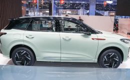 ‘Kẻ soán ngôi’ Mazda CX-5 vừa trình làng: Thiết kế làm lu mờ Honda CR-V, trang bị mê hoặc khách Việt