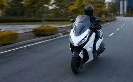 Tin xe hot 1/6: Honda SH ‘lép vế’ trước đối thủ mới đang nhăm nhe chiếm ngôi ‘Vua tay ga’ nhờ gíá rẻ